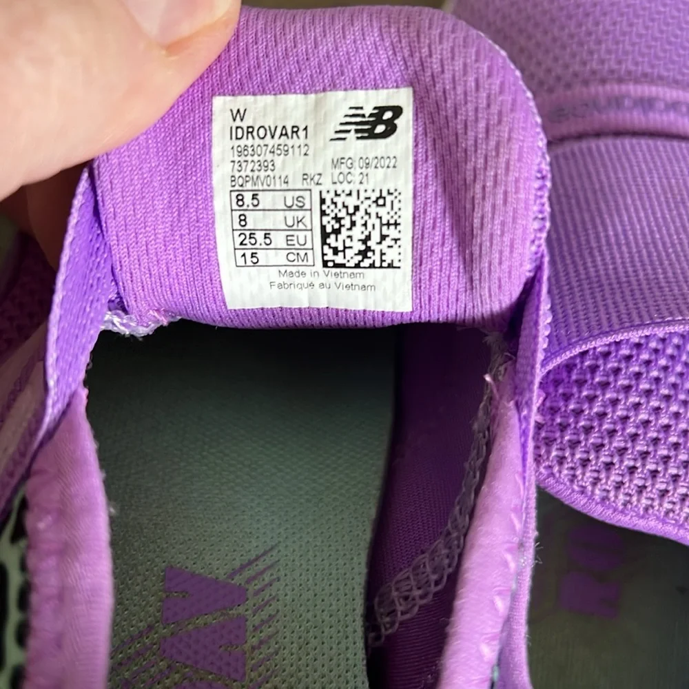 New balance shoes - Picture 7 of 7